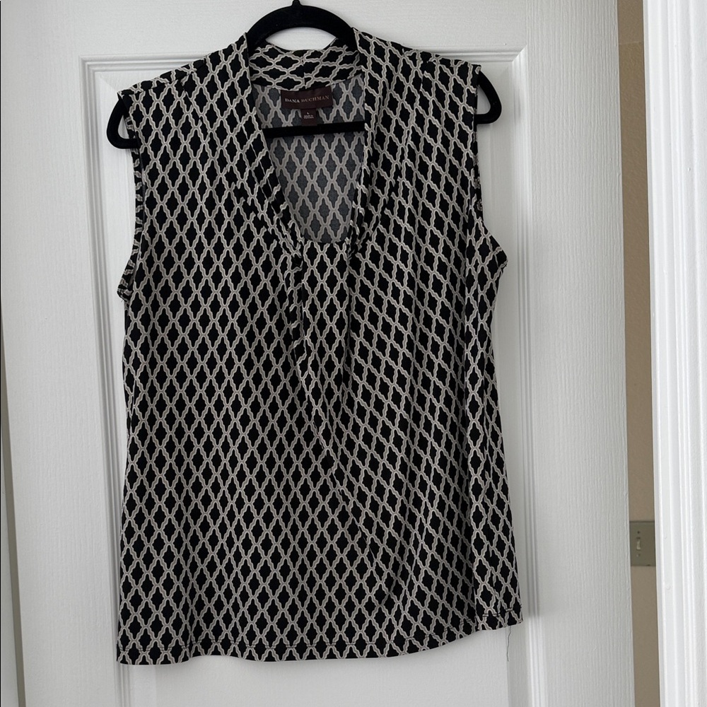 Dana Buchman Black and Cream Geometric Blouse